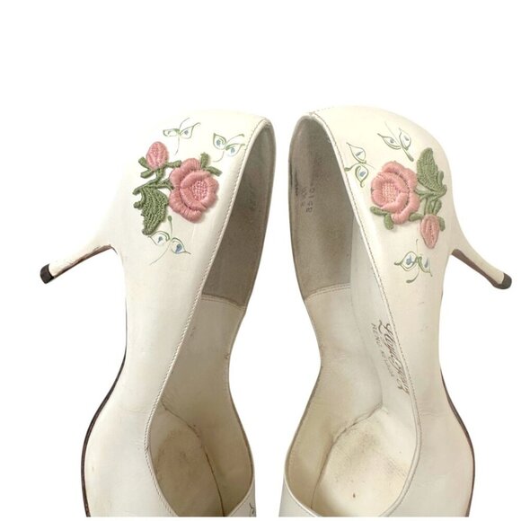 Vintage Condotti Floral Appliqué Heels – White Pumps 8.5 M - Picture 11 of 13